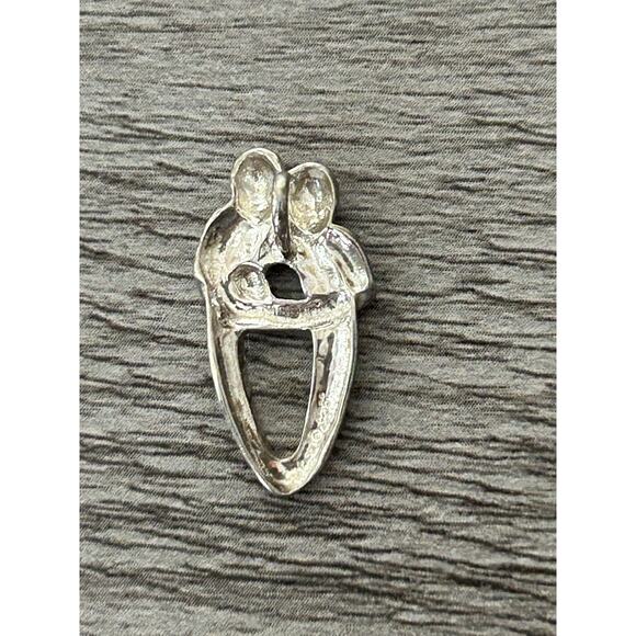 Vintage Sterling Family Of 3 Pendant. - Picture 2 of 3